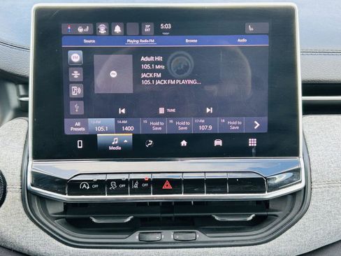 Used 2022 Jeep Compass Latitude image 17