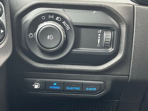 Used 2024 Jeep Wrangler Unlimited w/ LED Headlamp & Fog Lamp Group image 23