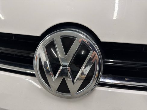 Used 2015 Volkswagen Golf TDI SE image 88