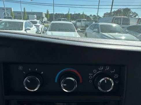 New 2024 GMC Savana 3500 w/ Power Convenience Package RWD image 25
