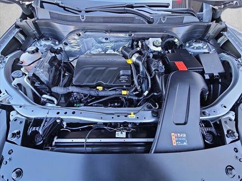 Used 2024 Chevrolet Trax RS w/ Sunroof Package image 29