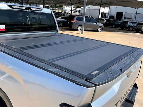 Used 2024 Toyota Tundra Limited AWD/4WD image 33