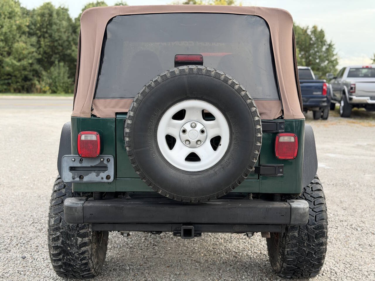 Used 2000 Jeep Wrangler Sahara AWD/4WD image 4