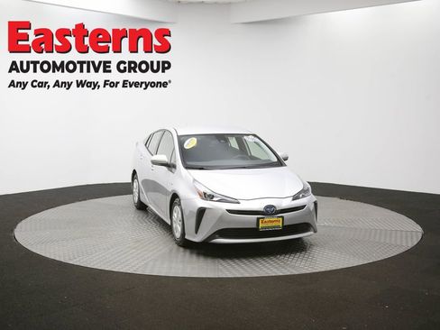 Used 2022 Toyota Prius LE image 48