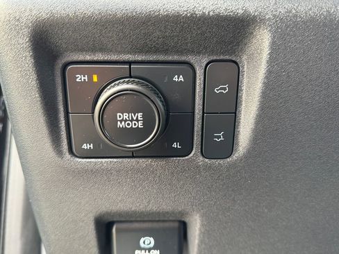 Used 2025 Ford Expedition King Ranch image 36