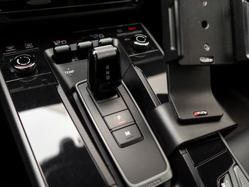 Used 2020 Porsche 911 Carrera 4S image 27