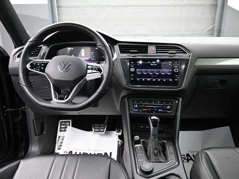Used 2024 Volkswagen Tiguan SE R-Line AWD/4WD image 14