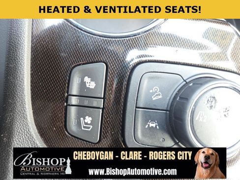 Used 2023 GMC Acadia AT4 w/ Preferred Package image 14