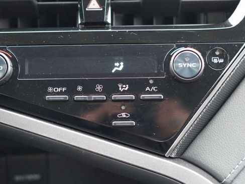 Used 2024 Toyota Camry XSE image 28