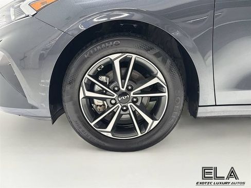 Used 2023 Kia Forte LXS FWD image 31