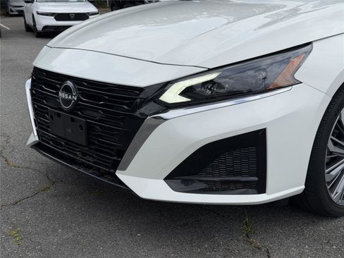 Used 2023 Nissan Altima 2.5 SL AWD/4WD image 33