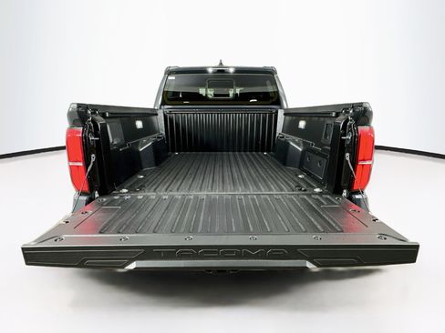 Used 2026 Toyota Tacoma TRD Sport w/ TRD Sport Upgrade Package AWD/4WD image 28