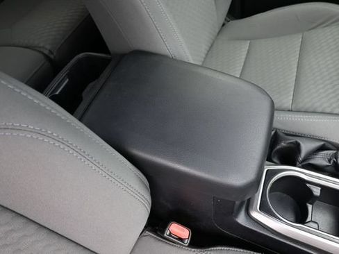 Used 2022 Toyota Tacoma SR5 w/ Technology Package AWD/4WD image 33