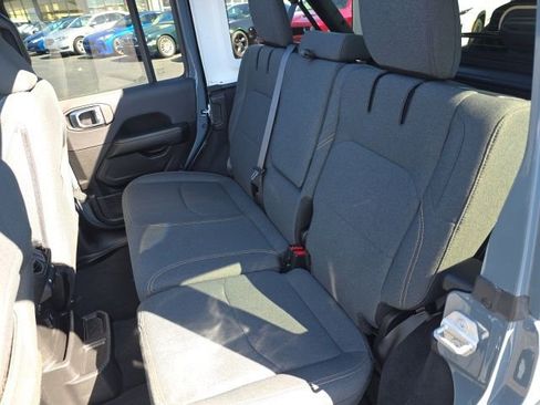 Used 2025 Jeep Wrangler Unlimited Sahara w/ Safety Group image 34