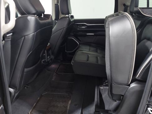 Used 2022 RAM 1500 Laramie AWD/4WD image 16
