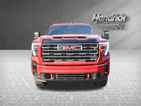 Used 2025 GMC Sierra 2500 AT4 w/ AT4 Preferred Package image 6