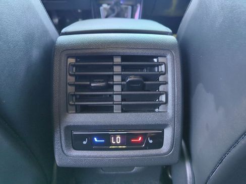 Used 2024 Volkswagen Golf R AWD/4WD image 18