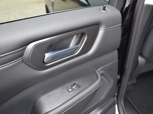 New 2026 Nissan Armada SV image 34