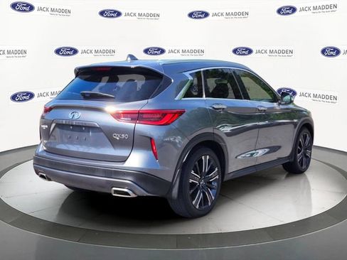 Used 2021 INFINITI QX50 Luxe w/ Appearance Package AWD/4WD image 5