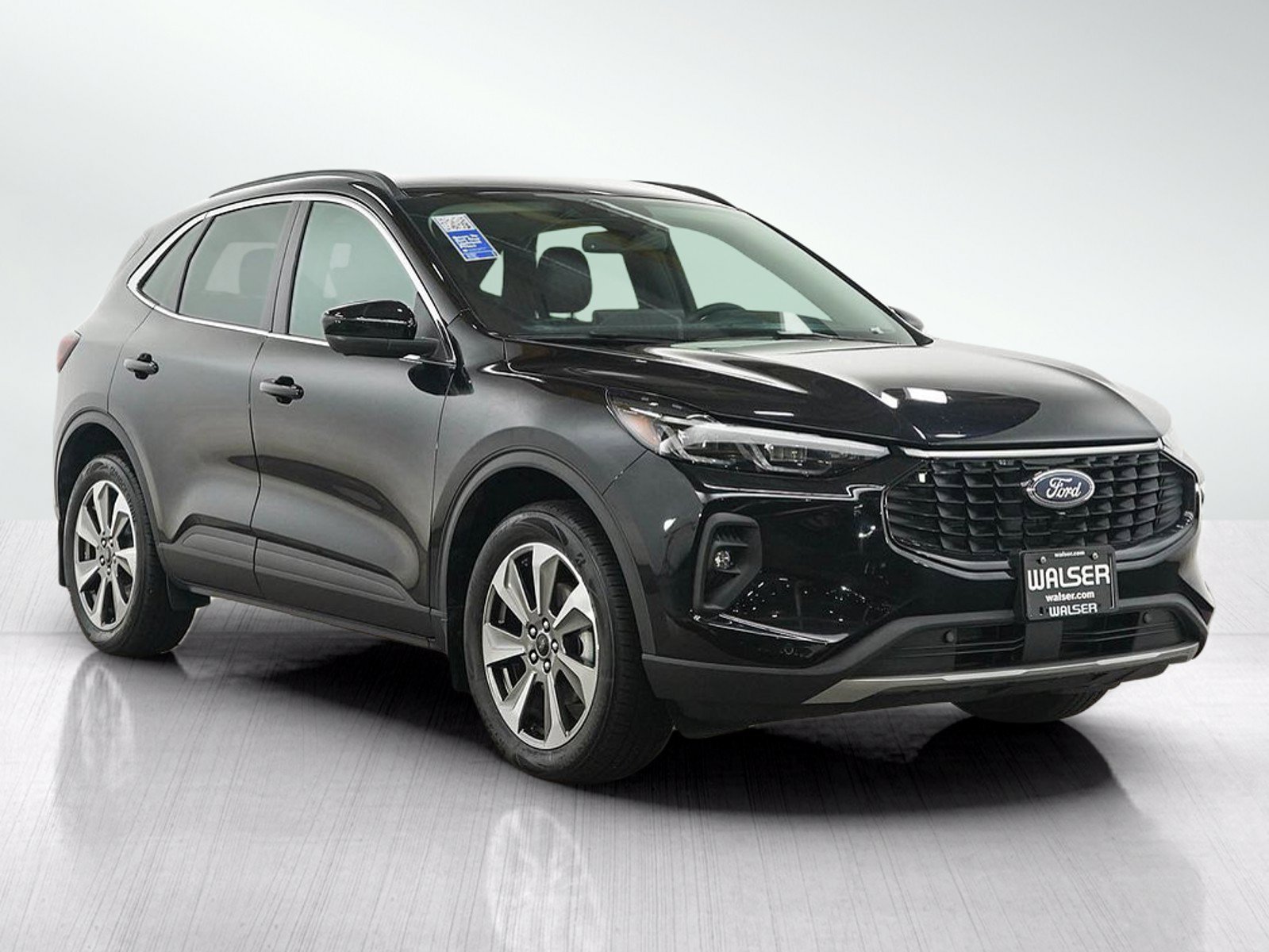 Used 2024 Ford Escape Platinum AWD/4WD image 7