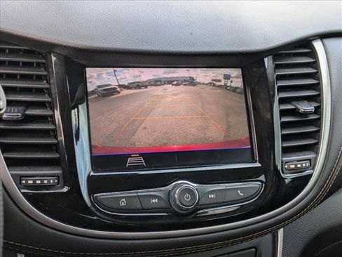 Used 2021 Chevrolet Trax LT image 13