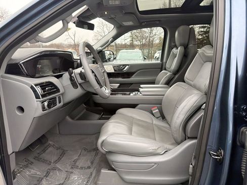 Used 2020 Lincoln Navigator L Reserve w/ Luxury Package image 11