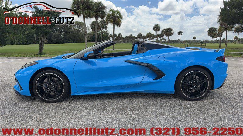 Used 2020 Chevrolet Corvette Stingray Premium Conv w/ 3LT Preferred Equipment Group RWD image 2