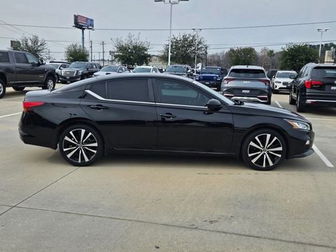 Used 2021 Nissan Altima 2.5 SR image 4