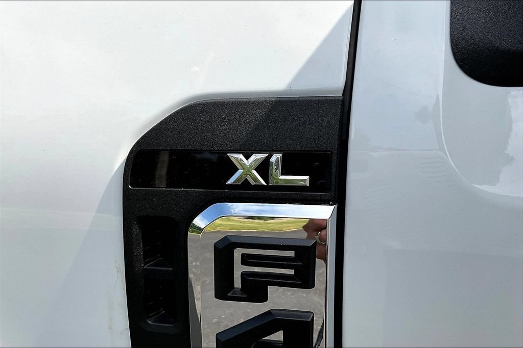 New 2026 Ford F450 XL w/ XL Chrome Package AWD/4WD image 9