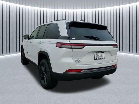 New 2026 Jeep Grand Cherokee Limited w/ Limited Altitude Package image 14