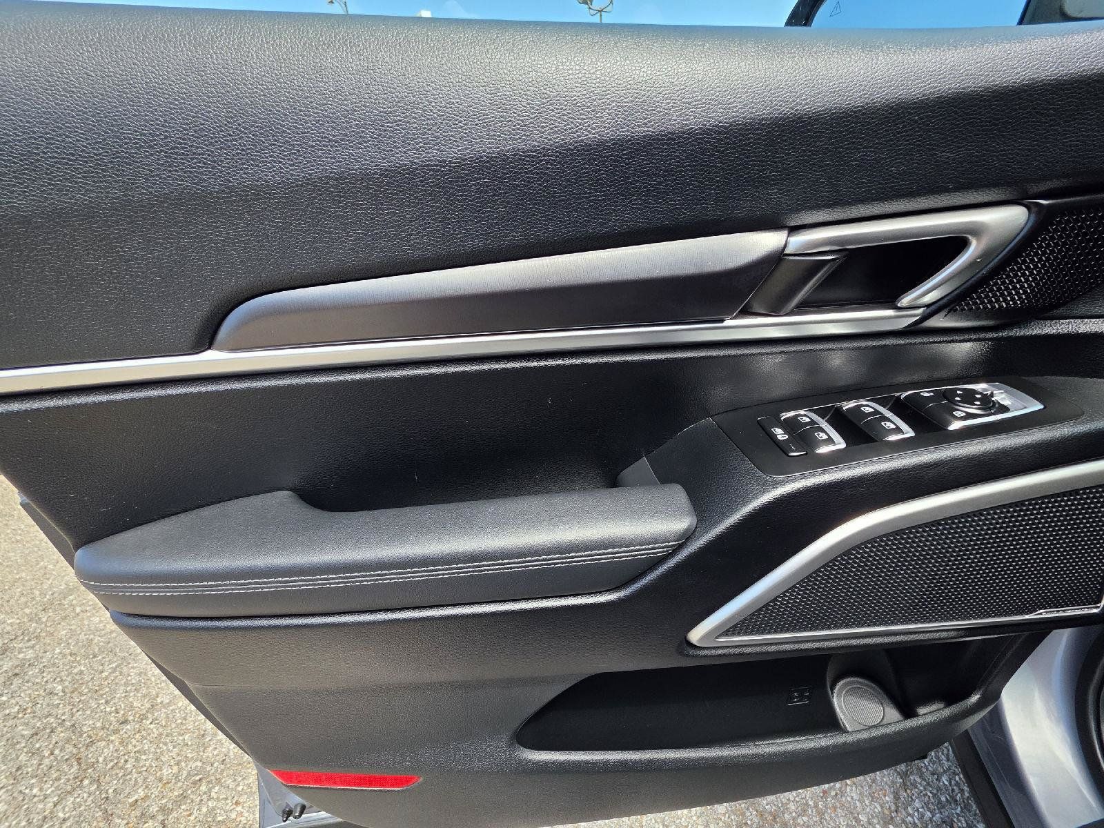 Used 2023 Kia Telluride S w/ S Sunroof Package FWD image 45