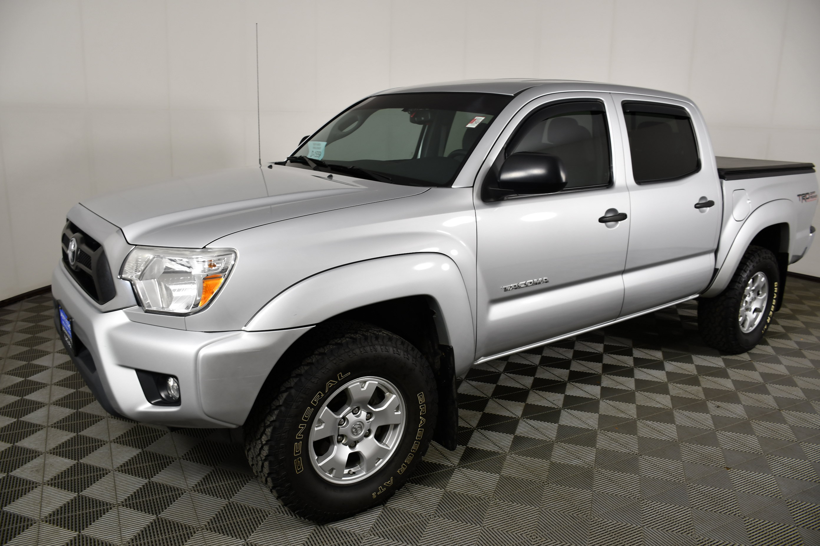 Used 2013 Toyota Tacoma 4x4 Double Cab w/ TRD Off-Road Pkg image 10