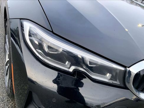 Used 2022 BMW 330i xDrive Sedan w/ Premium Package image 26