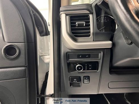 Used 2024 Ford Expedition XLT AWD/4WD image 22