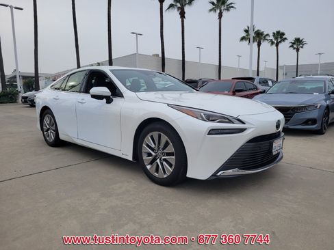 Certified 2024 Toyota Mirai XLE w/ Advanced Technology Package image 2