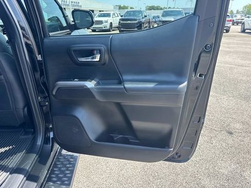 Used 2023 Toyota Tacoma Limited w/ Nightshade Package AWD/4WD image 21