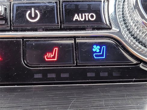 Certified 2023 Lincoln Nautilus Reserve image 8