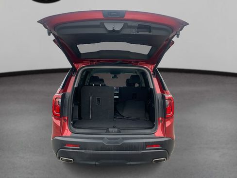 Used 2023 GMC Acadia SLE w/ Driver Convenience Package image 11