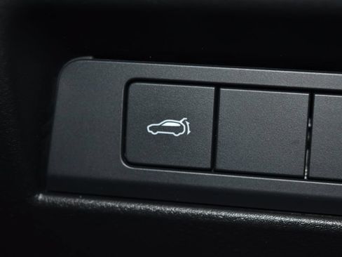 Used 2025 MAZDA CX-90 3.3 Turbo w/ Preferred Package AWD/4WD image 19