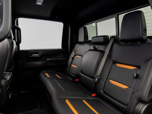 Used 2025 GMC Sierra 2500 AT4 w/ AT4 Premium Plus Package image 40