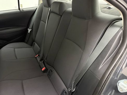 Used 2025 Toyota Corolla LE FWD image 34