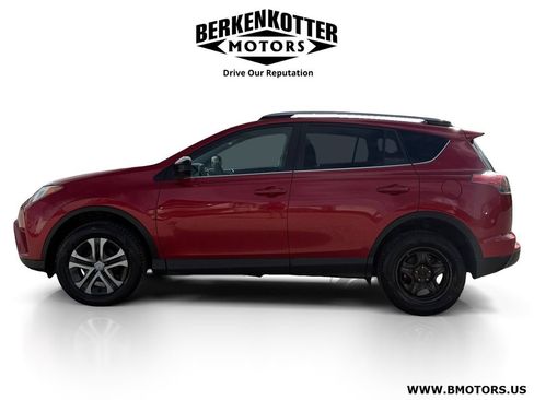 Used 2017 Toyota RAV4 LE w/ All Weather Liner Package AWD/4WD image 6