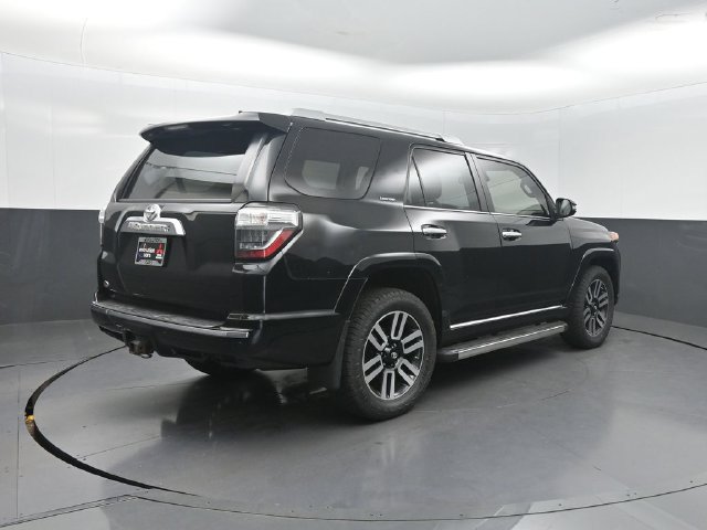 Used 2020 Toyota 4Runner Limited AWD/4WD image 34