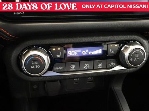 New 2025 Nissan Versa SR w/ Trunk Package image 19