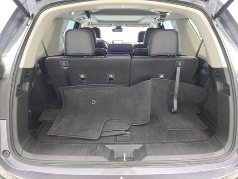 Used 2025 Honda Pilot Touring image 21