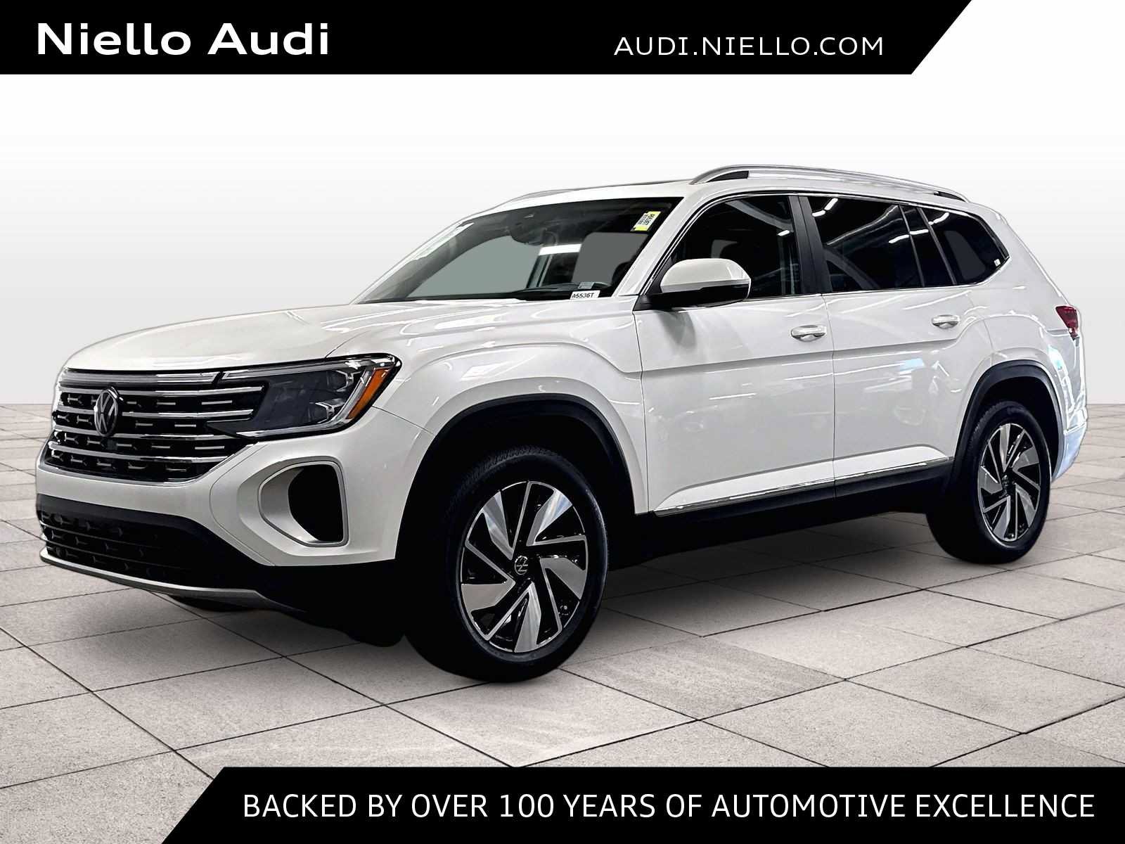Used 2025 Volkswagen Atlas SEL AWD/4WD image 1