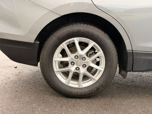 Used 2023 Chevrolet Equinox LS AWD/4WD image 13