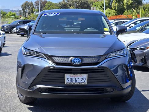 Used 2022 Toyota Venza LE AWD/4WD image 2