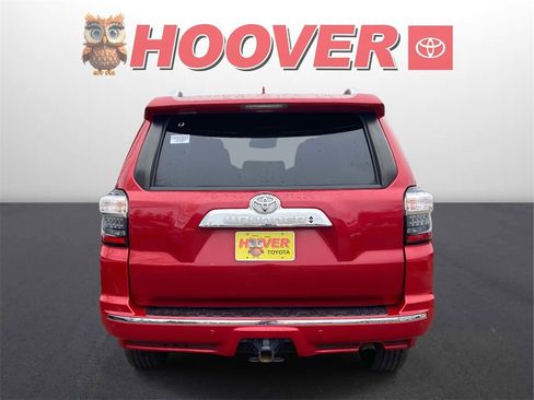 Used 2021 Toyota 4Runner Limited image 3