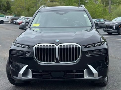 Used 2025 BMW X7 xDrive40i w/ Premium Package AWD/4WD image 2